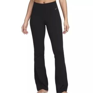 Nike Flare Yoga Pants in Black